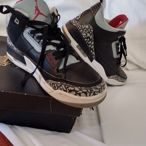 Air Jordan 3 Retro OG Black Cement 1/13/17 854262 001